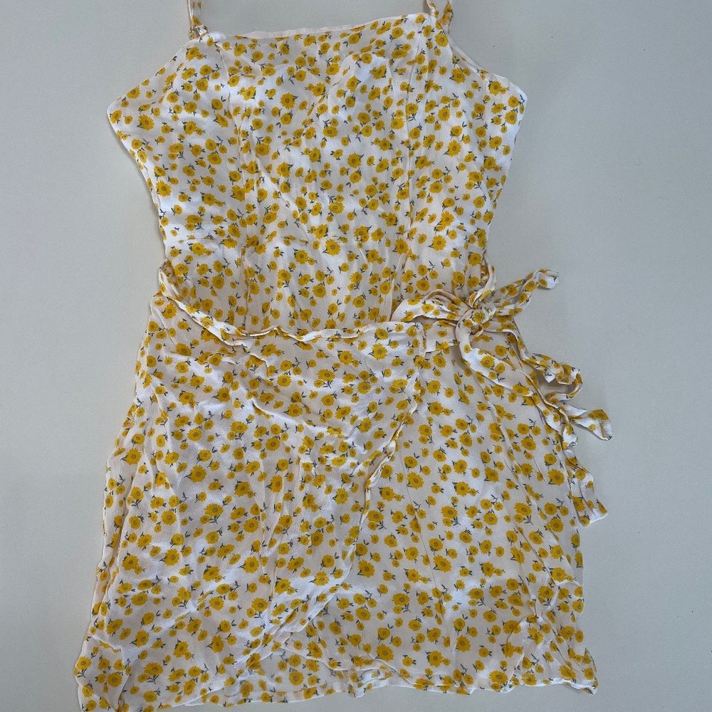 Sunflower Mini Sundress with Tie Front - size small